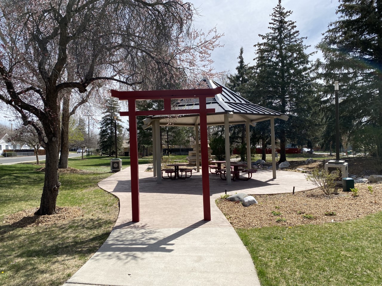 torii square park